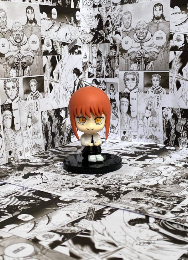 Figura chibi Chainsaw man Makima sentada