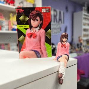 Figura Dandadan Momo sentada (Incluye caja)