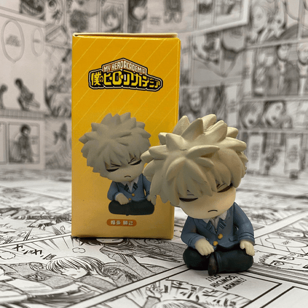 Figura chibi BNHA Bakugo dormido incluye caja