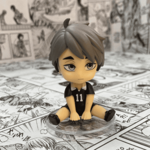 Figura Haikyuu Osamu Miya sentado